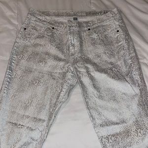 white with silver detailing skinny jeans